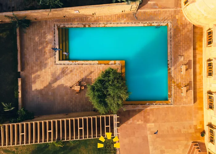 Hotel Golden Haveli